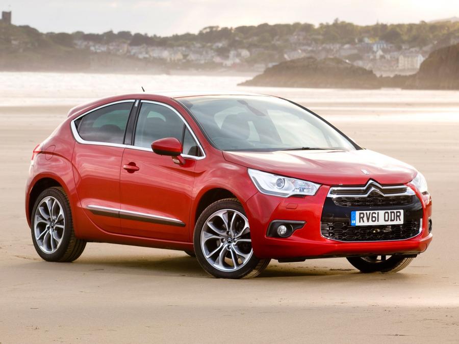  Citroen DS4 2010 года  (UK) (фото 10 из 18)